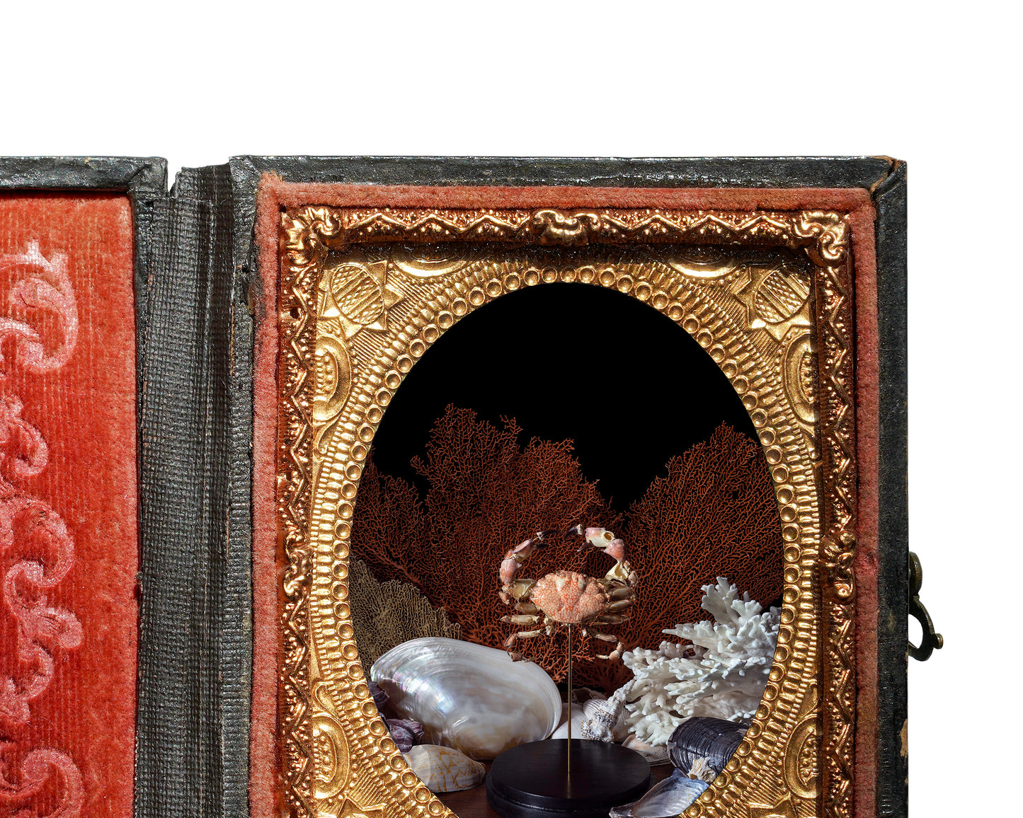 'Memōria' in Antique Union Case