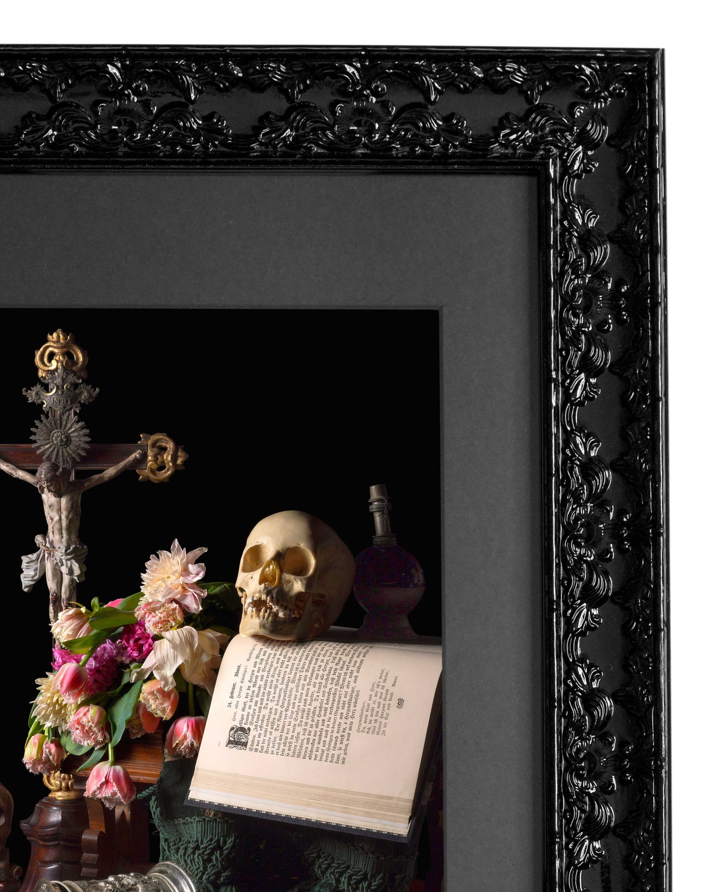 Flēotan - Victorian Inspired Wall Frame