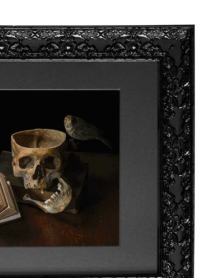 Vanus - Victorian Inspired Wall Frame